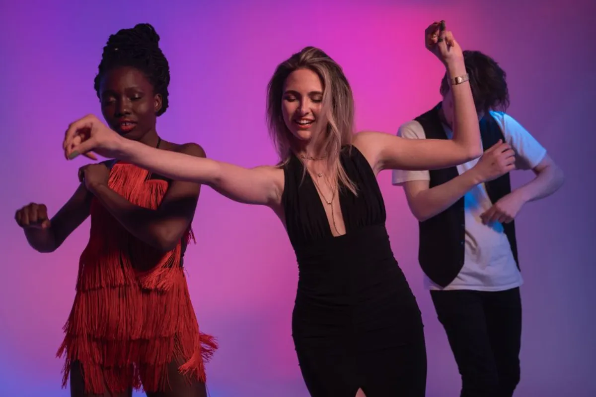 dance stream
