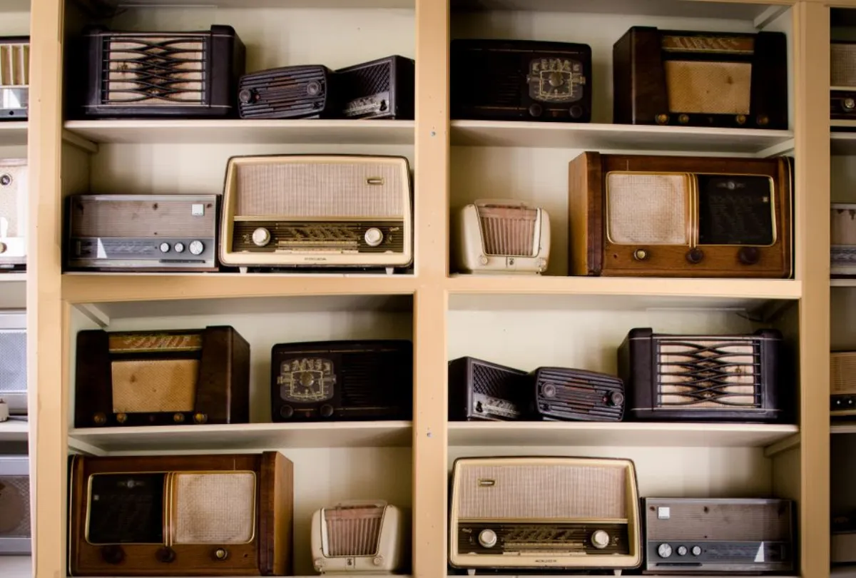 radio comparison
